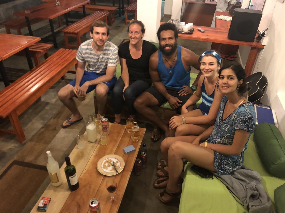 Ella Escapade Hostel By Nomadic Bagian luar foto